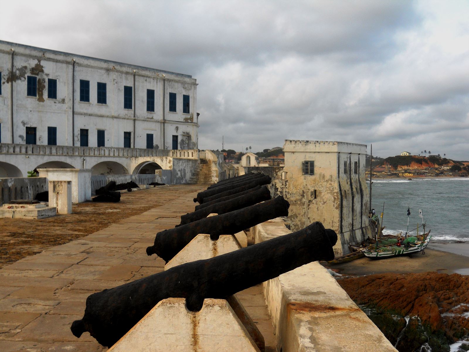 Forts And Castles Ghana Easy Track Ghana   Cape Coast Castle 